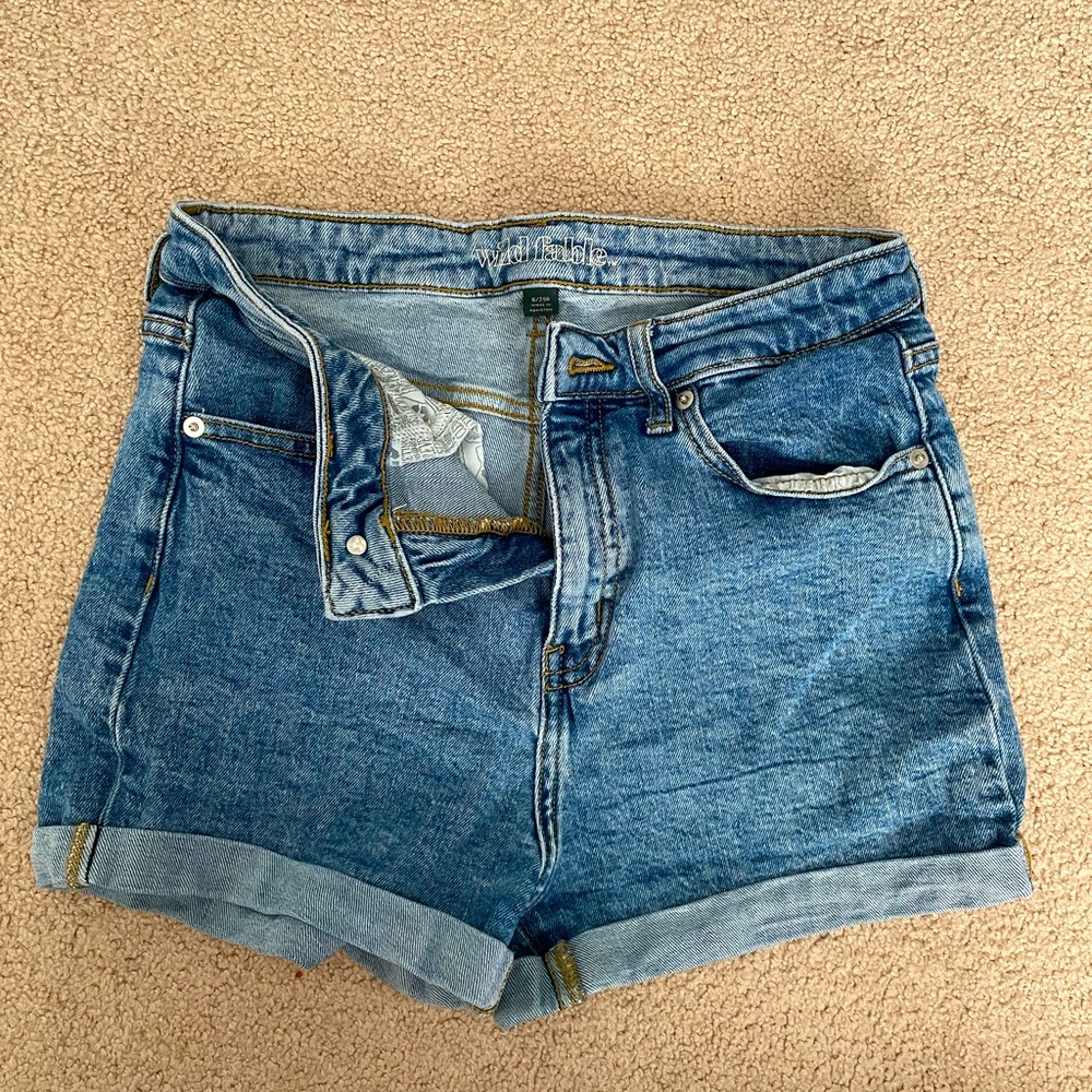 Wild Fable Shorts - Size 8/29R